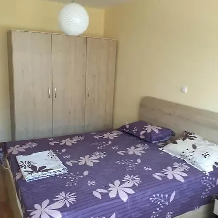 Cozy Apartament Naydenov * Burgas