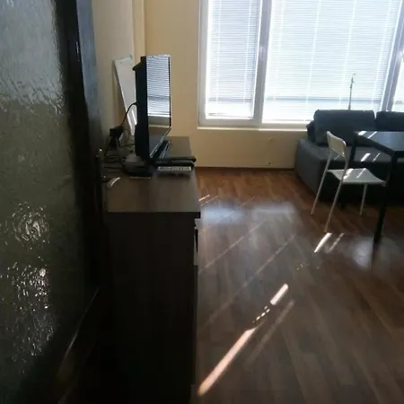Cozy Apartament Naydenov * Burgas